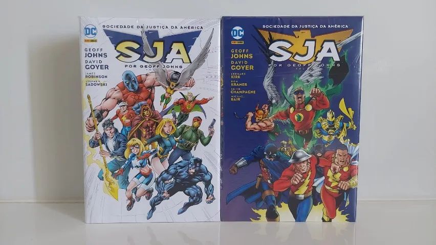 HQ Omnibus Sociedade da Justiça da América SJA Geoff Johns Volumes 1 e 2 Perfeito Estado