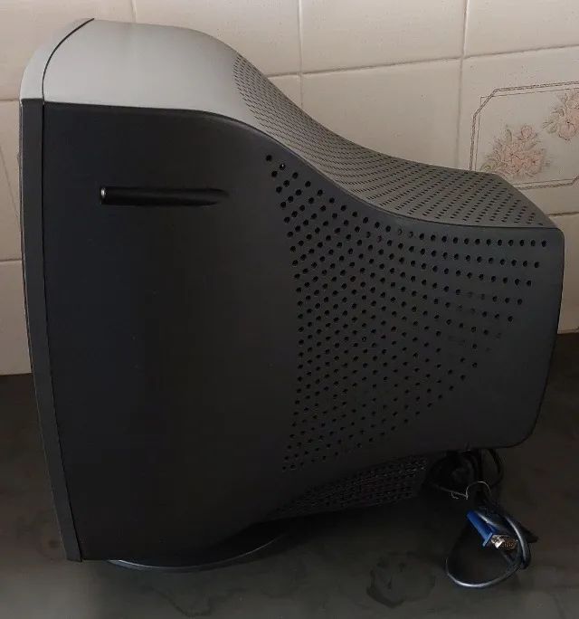Monitor Positivo 15 Polegadas Modelo:CT510P, Super Conservado (Tem que consertar) - Foto 4