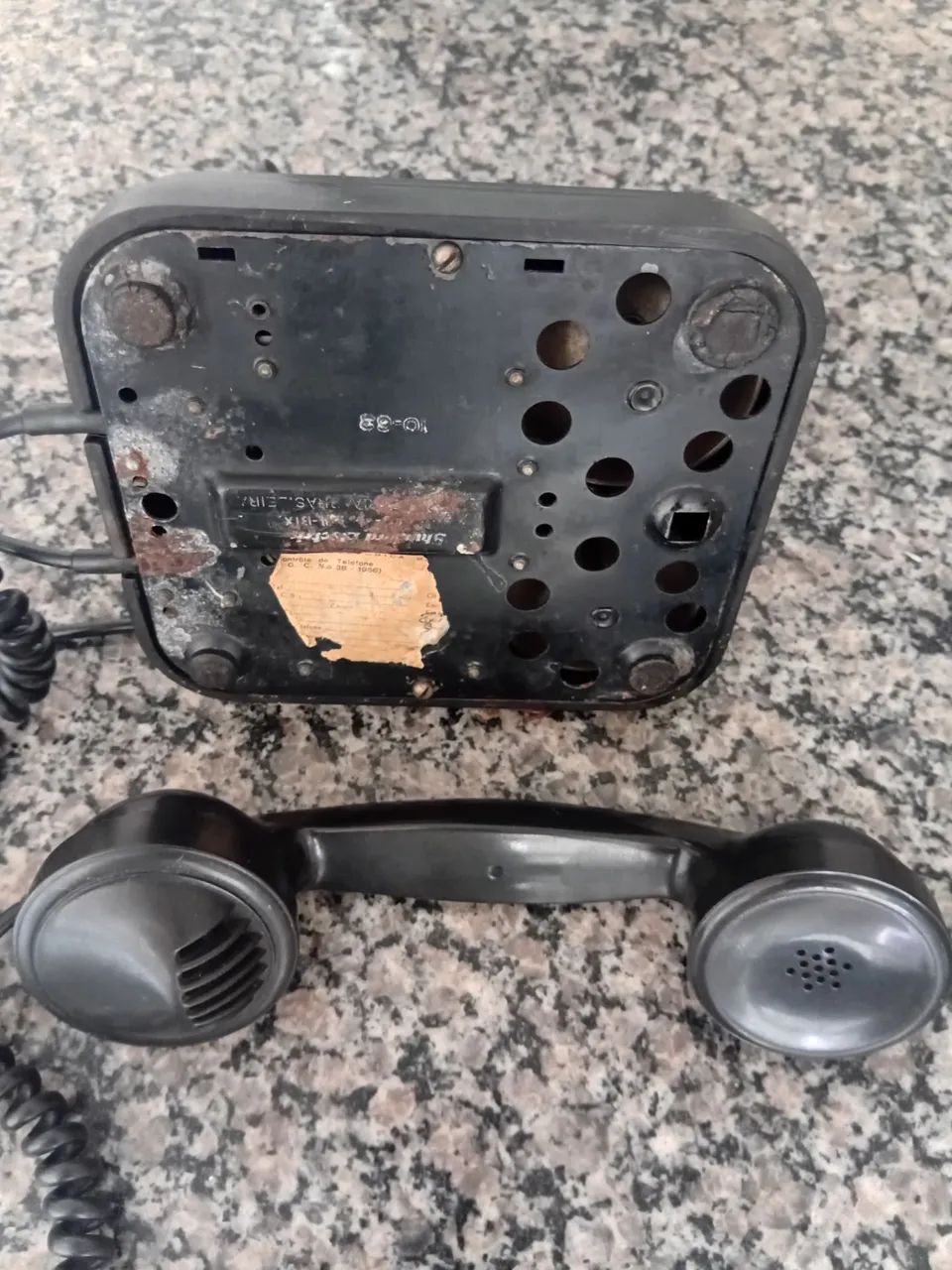 Telefone antigo de baquelite. - Foto 5