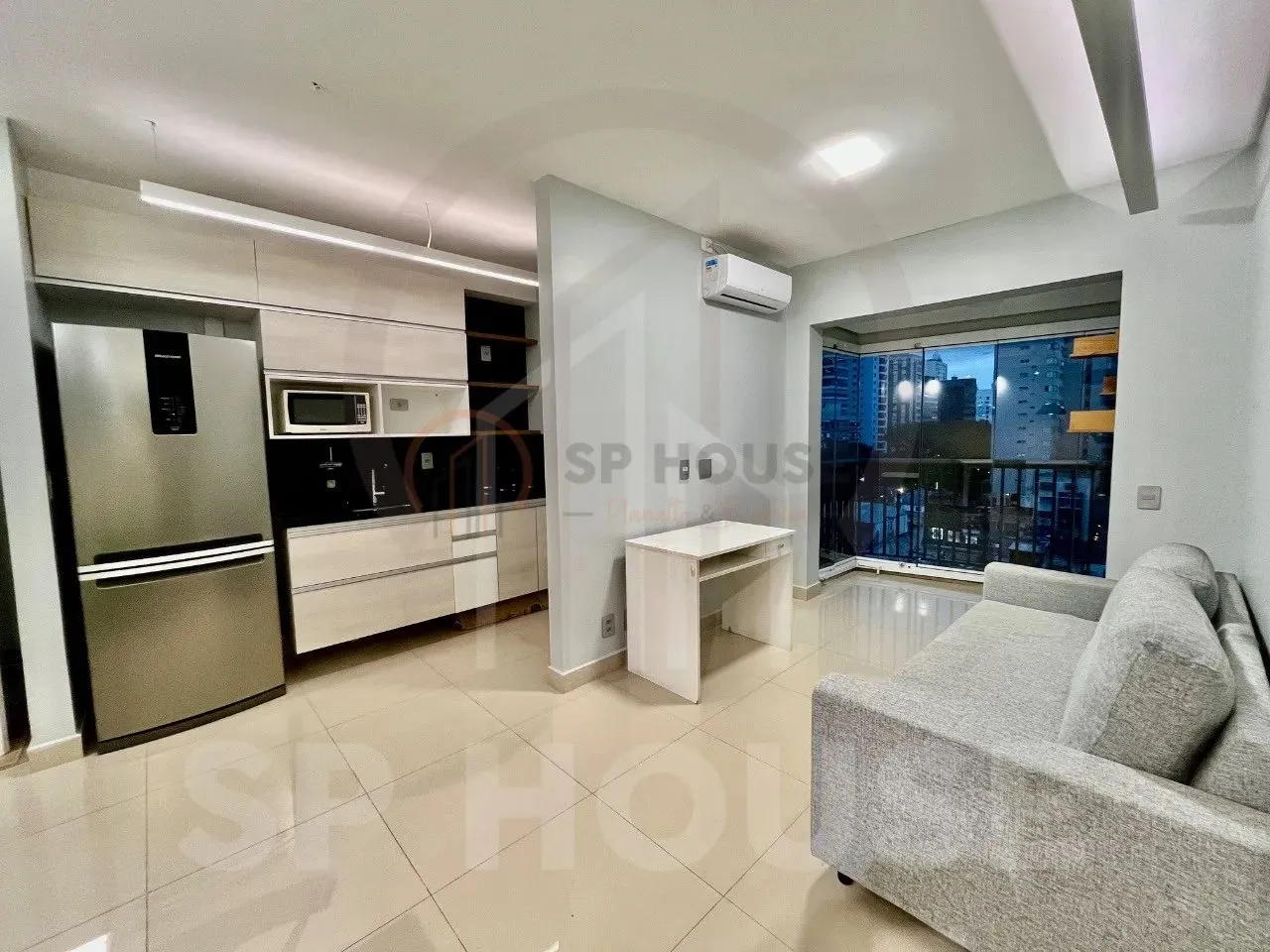 Apartamento para locação no Jardim Paulista, São Paulo-SP: 2 quartos, 1 banheiro, 1 vaga d