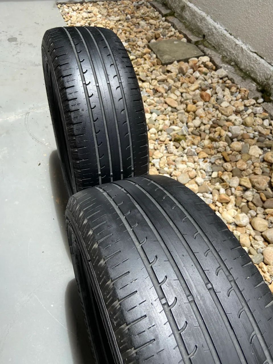 Par de Pneus GoodYear 215/60R 17  - aceito proposta - Foto 3
