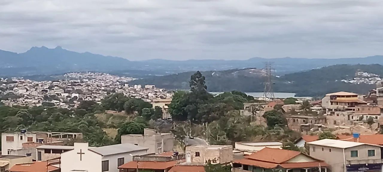 Terreno com vista espetacular para a cidade!