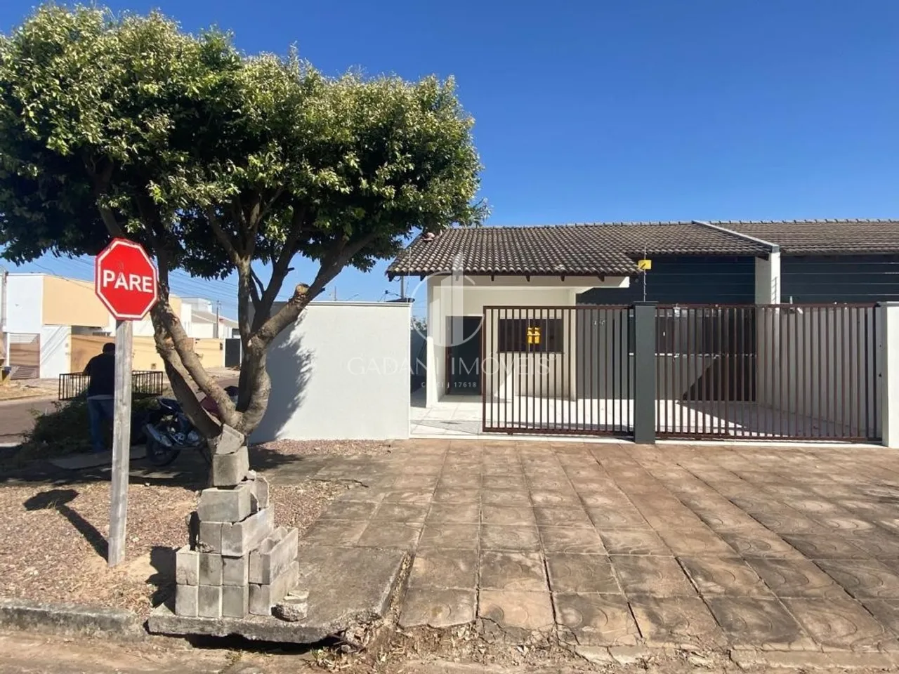 CASA DISPONÍVEL PARA ALUGUEL NO RESIDENCIAL FLORENÇA EM SINOP MT