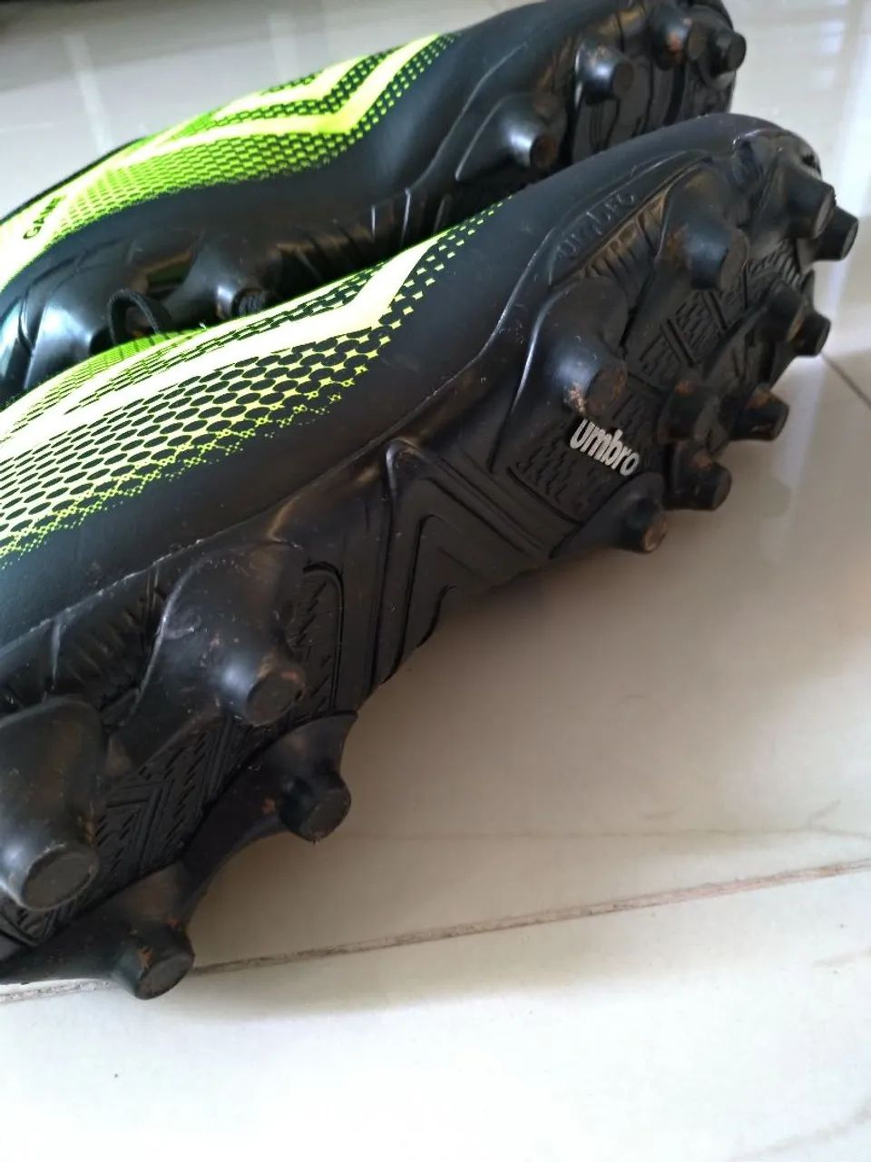 Chuteiras Umbro Game - Tamanho 41 - Foto 3