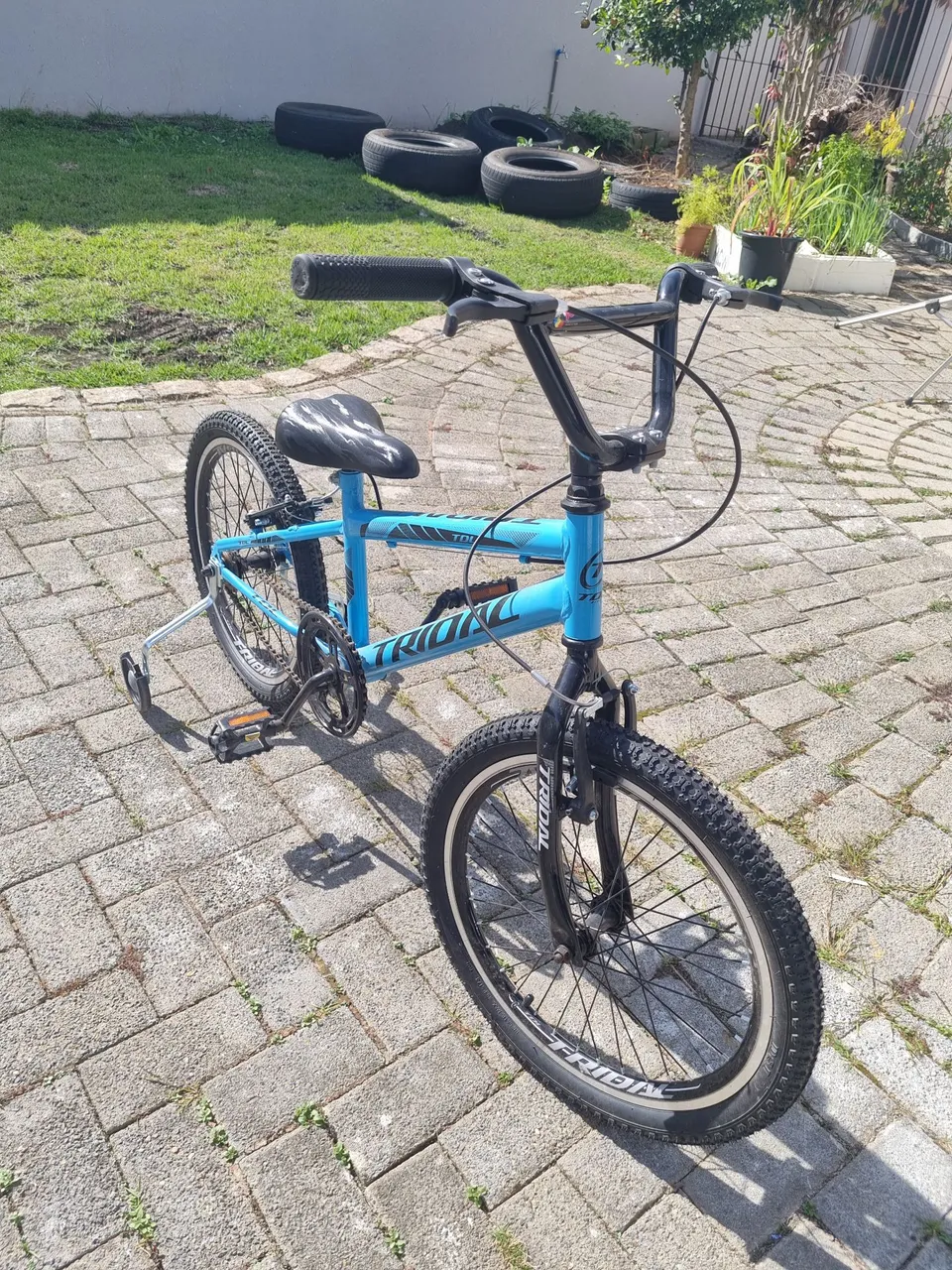 Bicicleta infantil BMX Aro 20 Tridal Azul usada