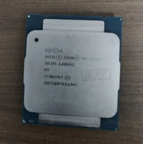 Processador Xeon E5 2640 v3 Sr205 2.6ghz  Lga2011-3 