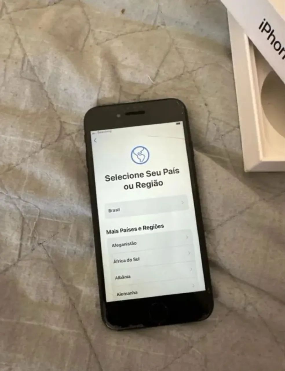 iPhone SE 2 geração - Celulares e Smartphones
