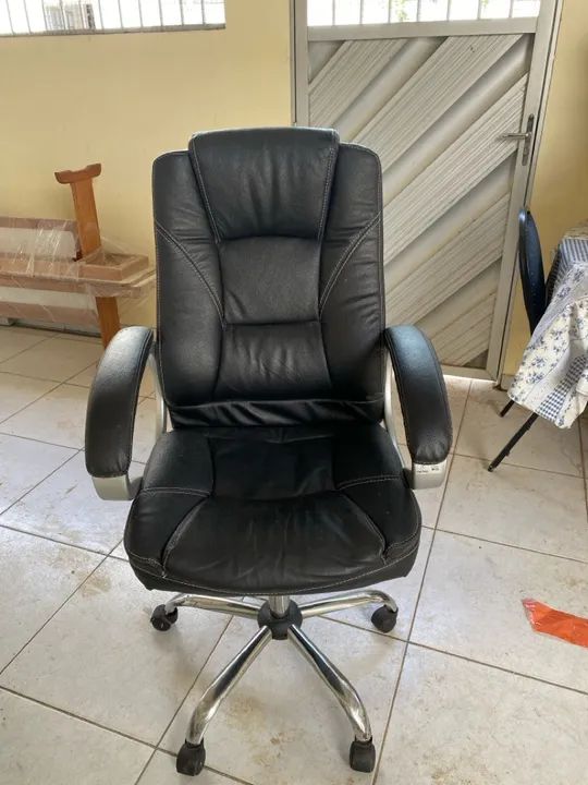 Cadeira de Escritório Giratória com Rodinhas