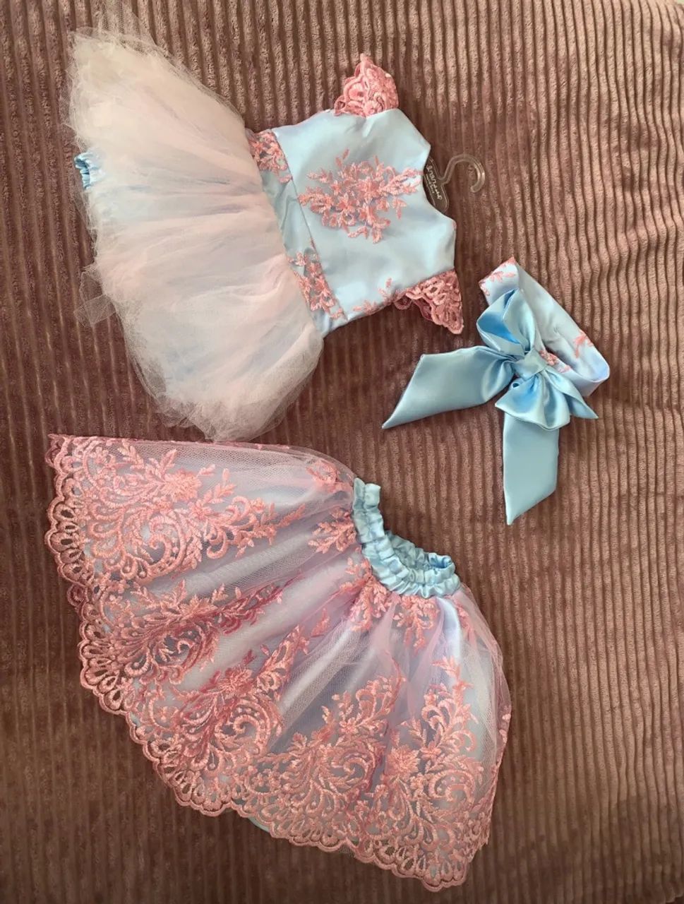 Vestido de Festa Infantil Azul Claro com Renda Rosa - Foto 2