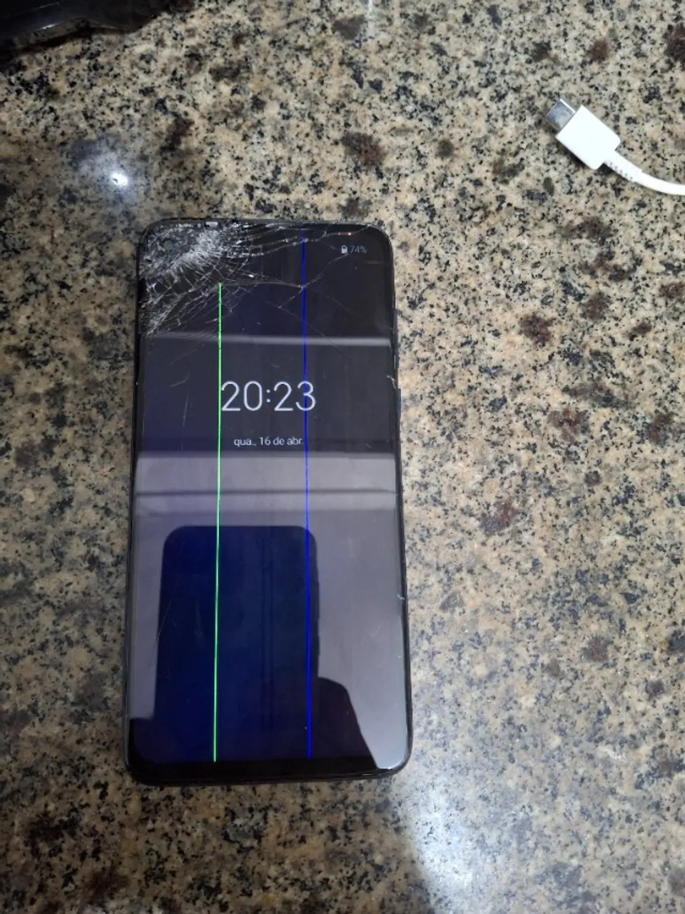 Vendo este celular