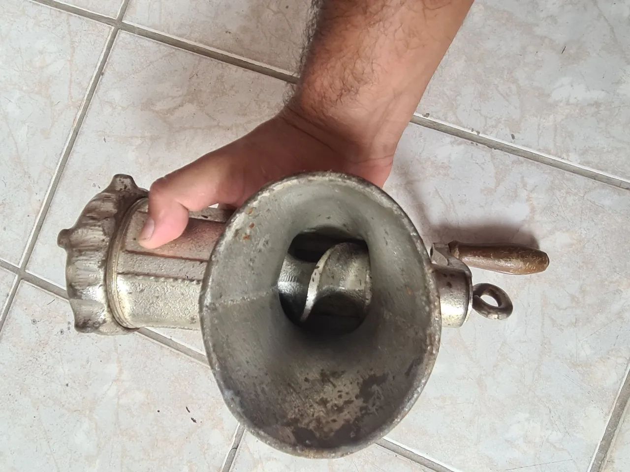 Moedor de Carne Antigo N°10 ( Conservado) - Foto 3