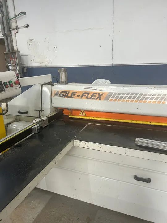 Seccionadora máquina para madeiras