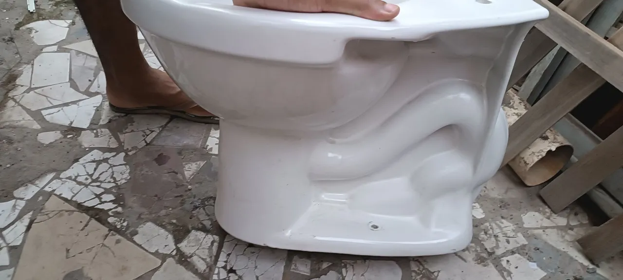 Vaso Sanitário em Cerâmica Branco/ NOVO