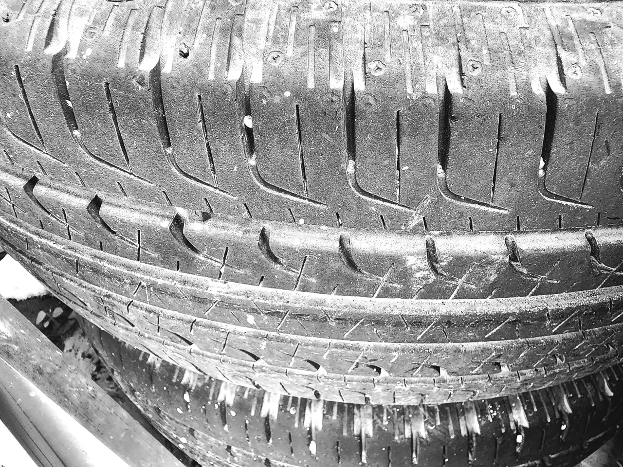 4 Pneus 205/55 R16 GOODYEAR usados em bom estado