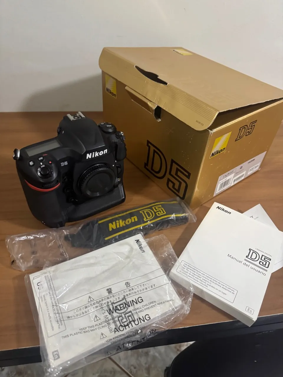 Nikon D5 