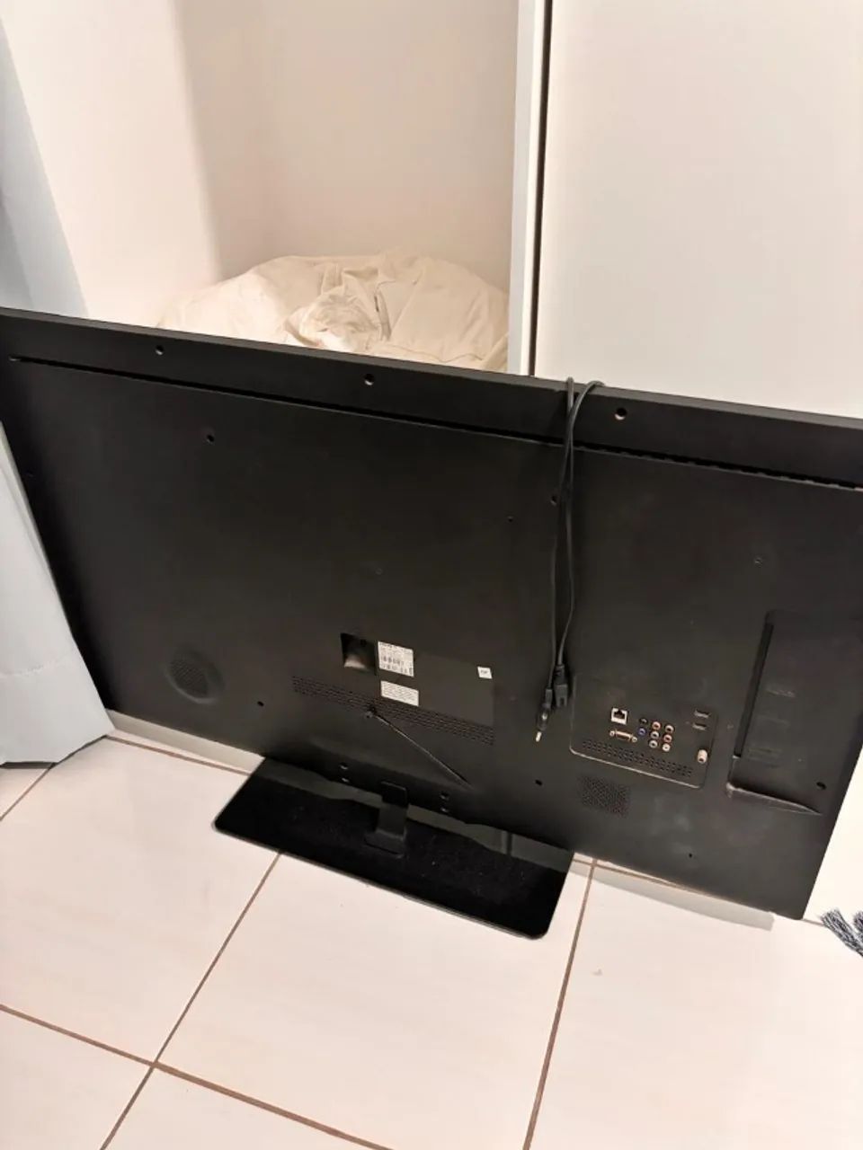 TV Philips 46 Pol LED Full HD - Foto 3