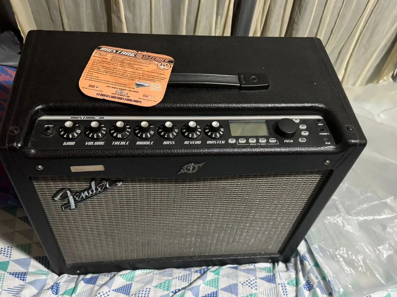 Amplificador Fender Mustang III V.2 - Foto 2