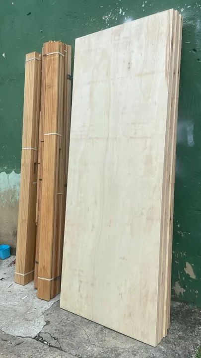 Portas de madeira crua lisa e com friso 2,10x80 70 60  - Foto 3