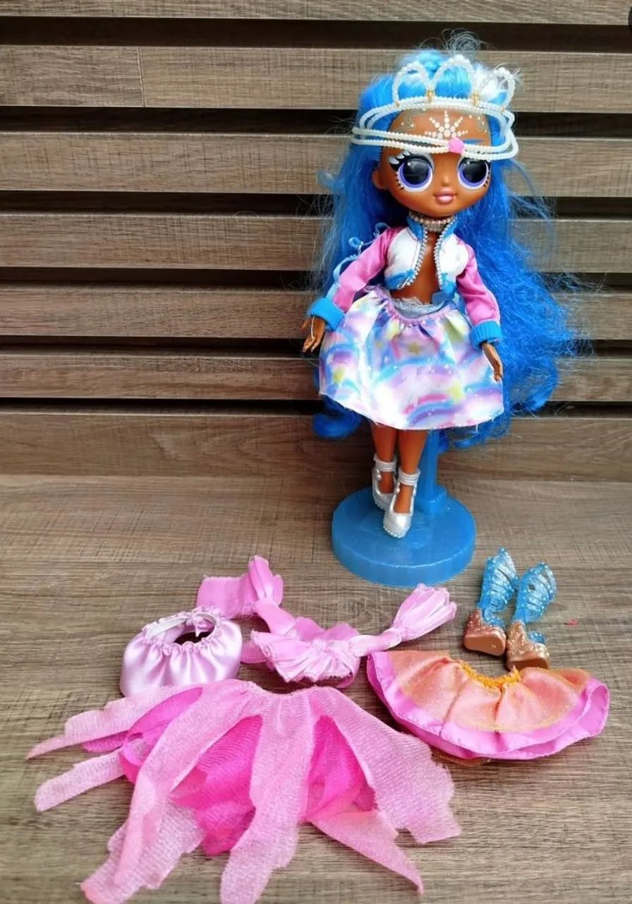 Boneca LOL Surprise OMG Queens Splash Beauty - Foto 3
