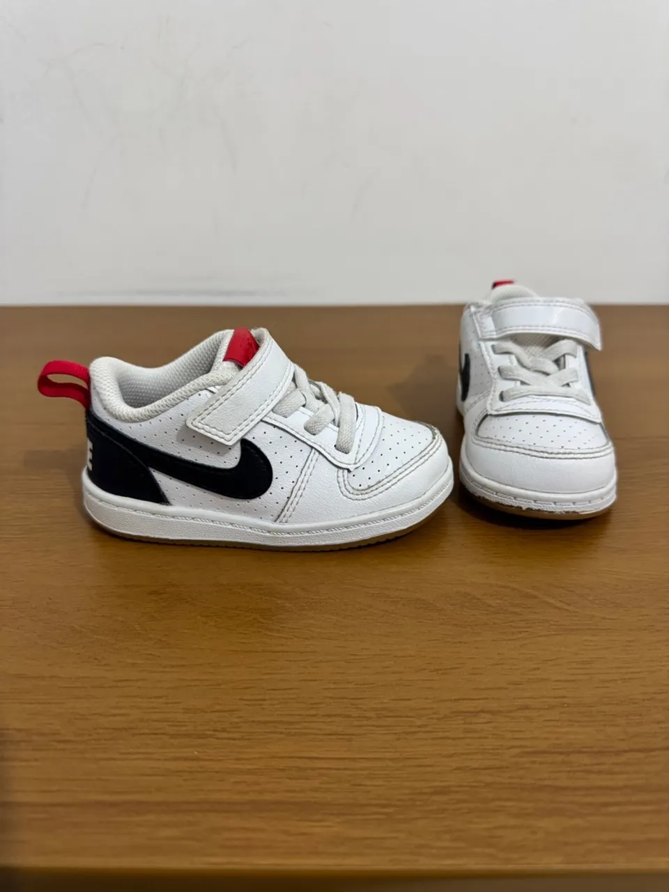 Tênis Nike court borough low infantil branco