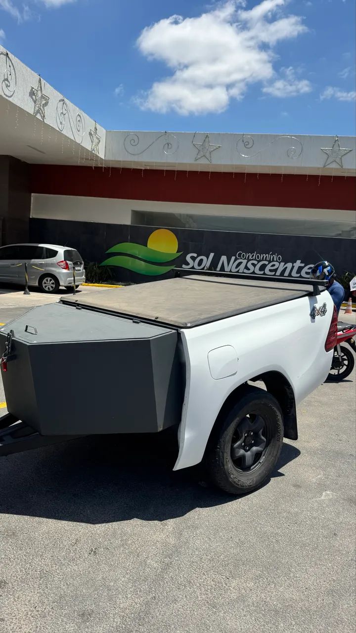 Registered trailer64309137852802122