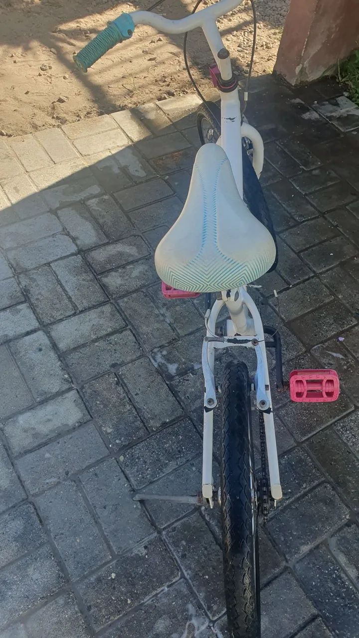 Bicicleta Infantil Branca caloi - Foto 3