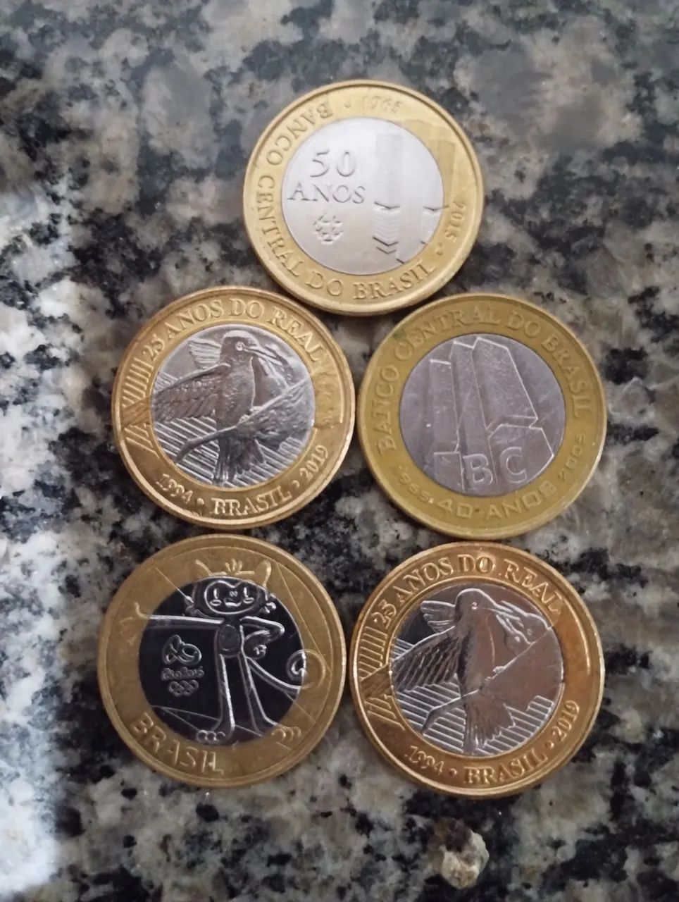 Moedas antigas Uruguai e Brasil - Foto 3
