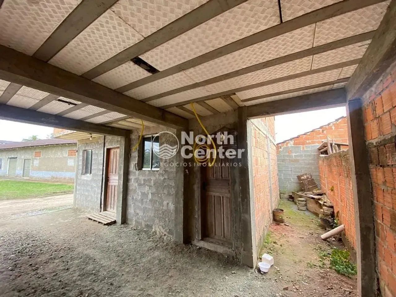Sobrado à venda Com Sala Comercial, Bairro Conquista, Balneário Barra do Sul, SC - Foto 4