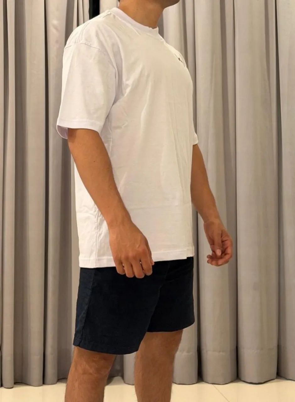 Camisa oversized - Apenas 2 peças - Novas - Foto 2
