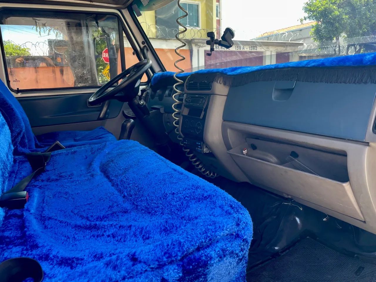 Caminhão VW 8-150 Delivery Baú - Ótimo estado - Foto 6