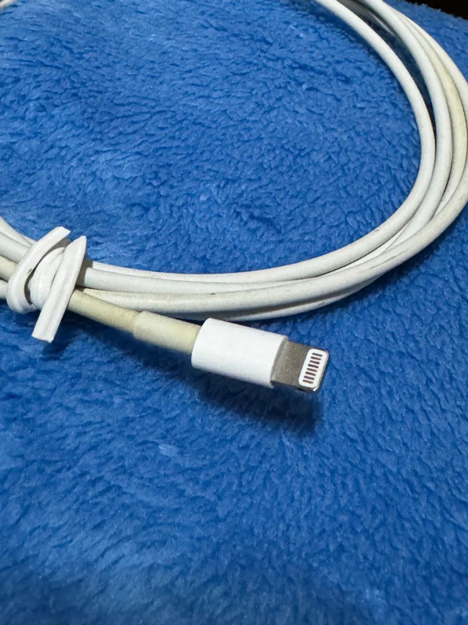 Cabo 2m para iPhone Ipad - Lightning para USB - Original Apple - Seminovo - Foto 2