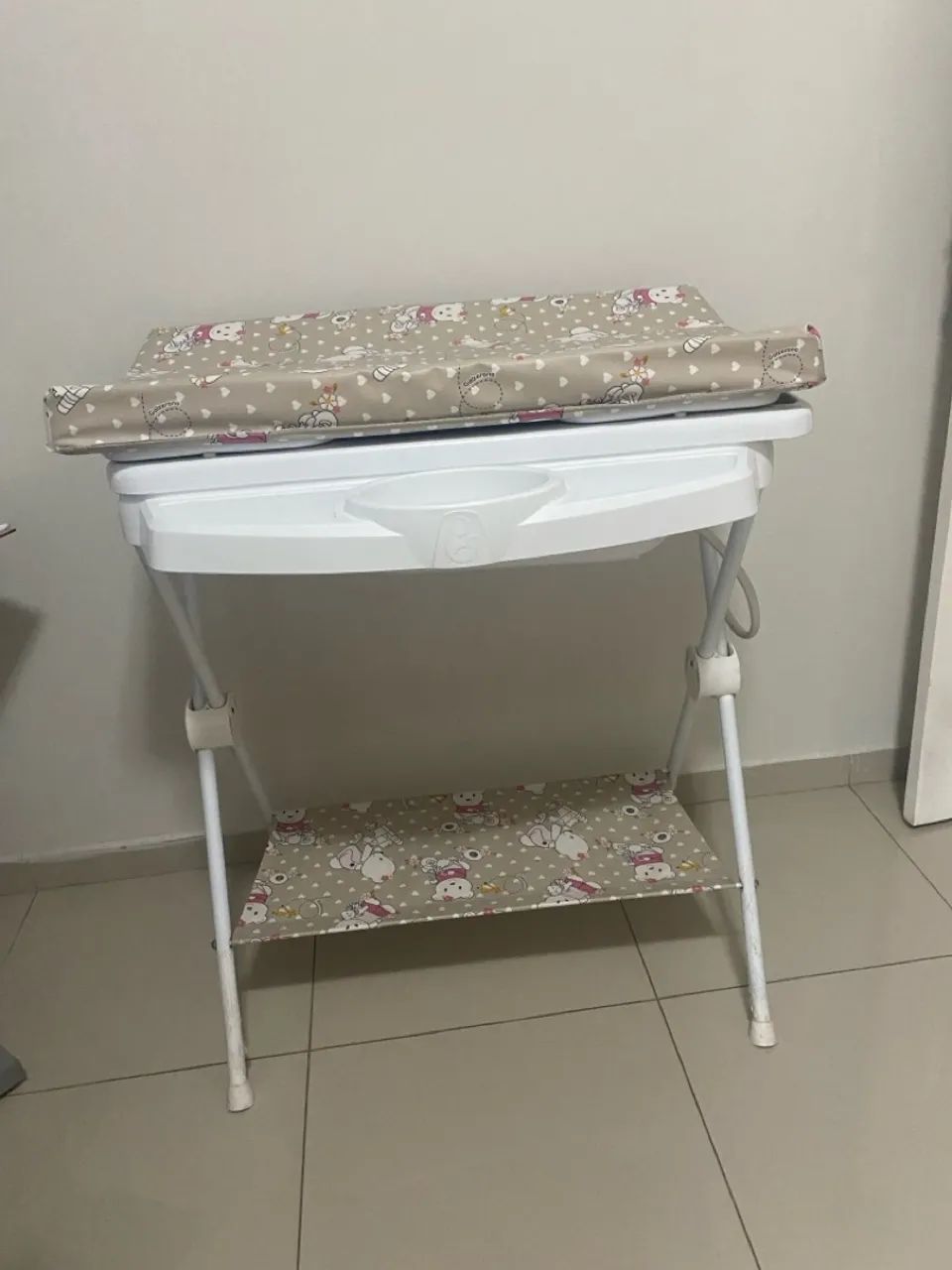 Trocador com banheira