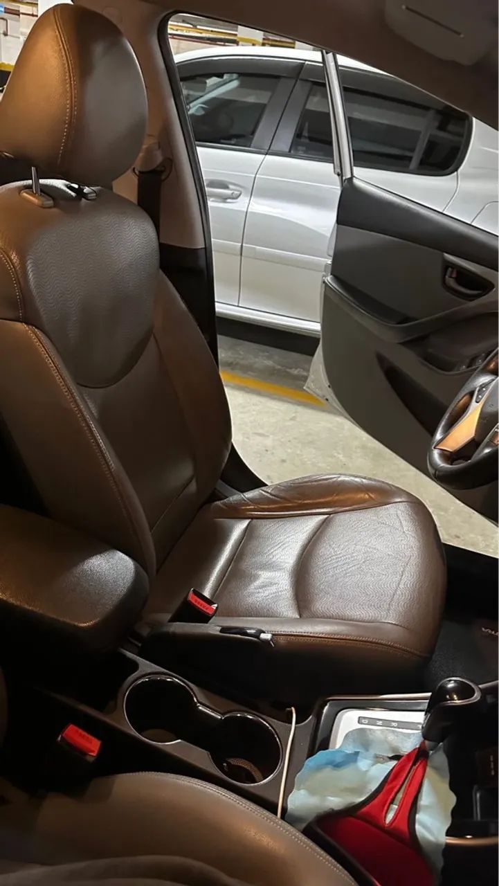 Elantra 2012 - Foto 3