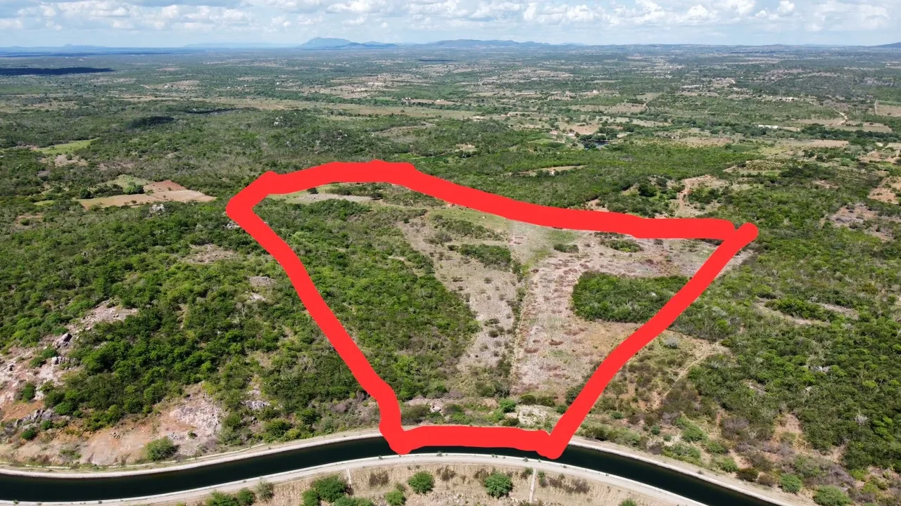 Terreno na beira do canal do sertão