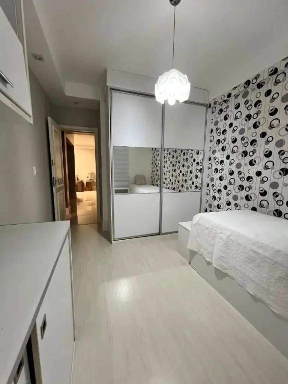 LOCAÇÃO- Lindo Apartamento MOBILIADO- 2 dorm (sendo 1 suíte)- Esplanada- SJCampos.