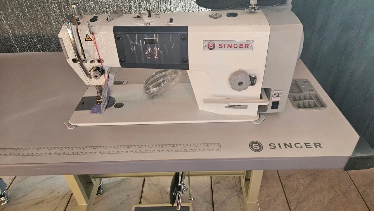 Maquina de costura singer Direct-Drive  - Foto 3
