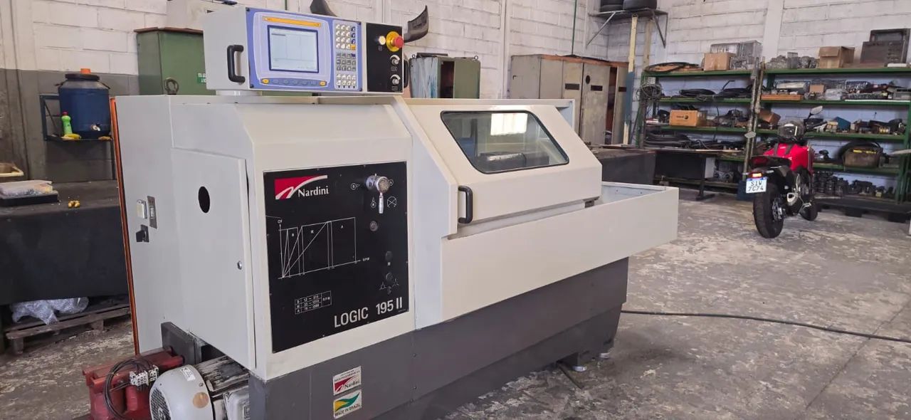 Torno CNC Nardini logic 