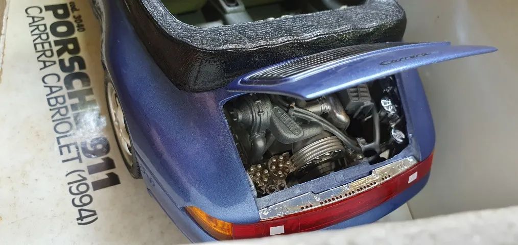 Miniatura Porsche 911 Carrera Cabriolet 1994 - Bburago (Usado) - Foto 4