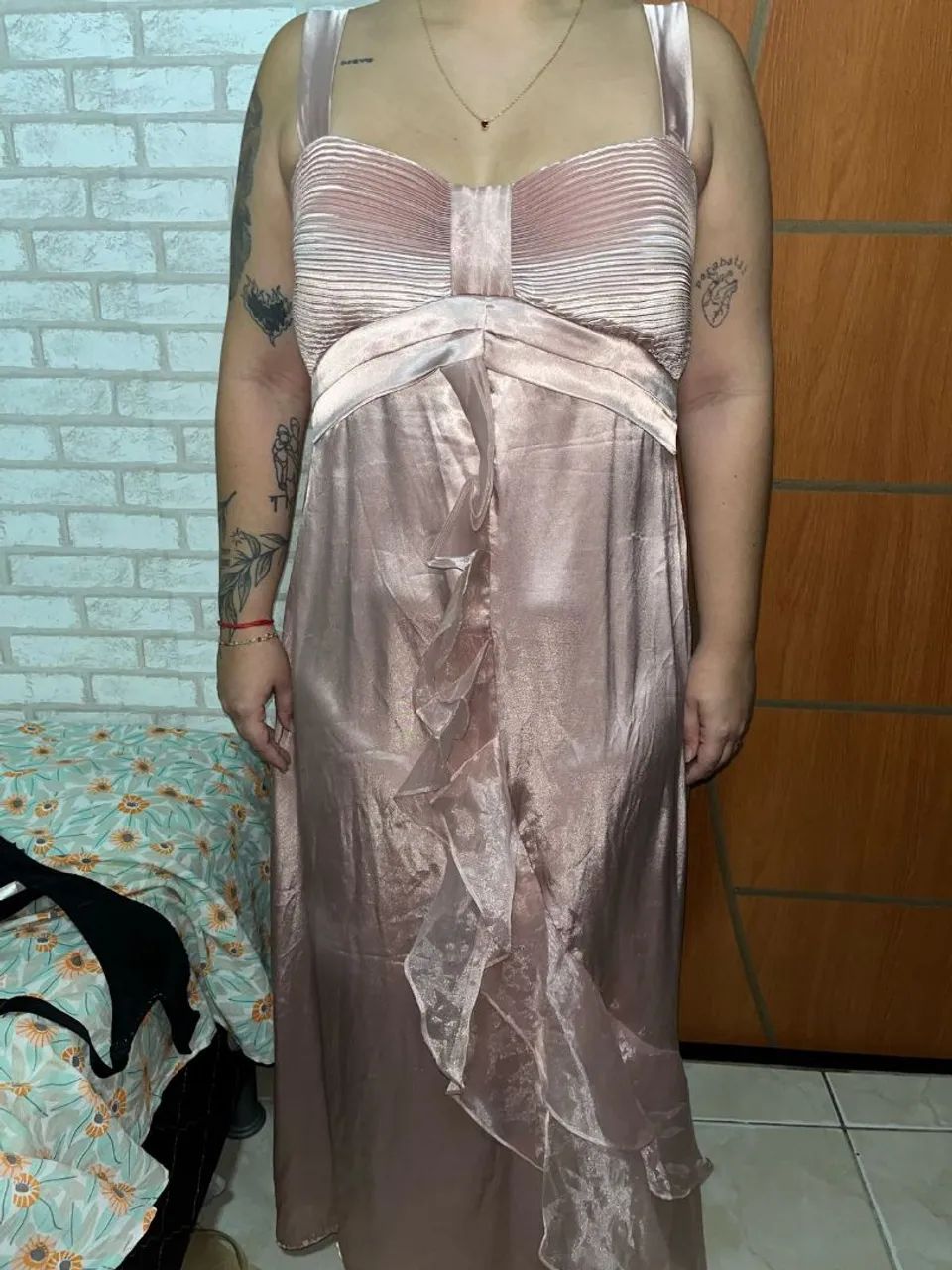 Vestido longo de cetim rosa - Foto 3