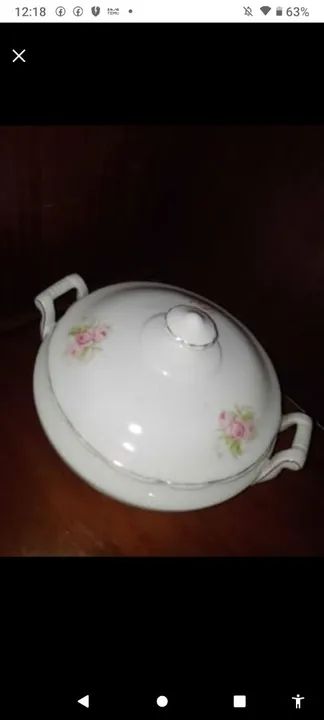 Sopeira antiga em porcelana