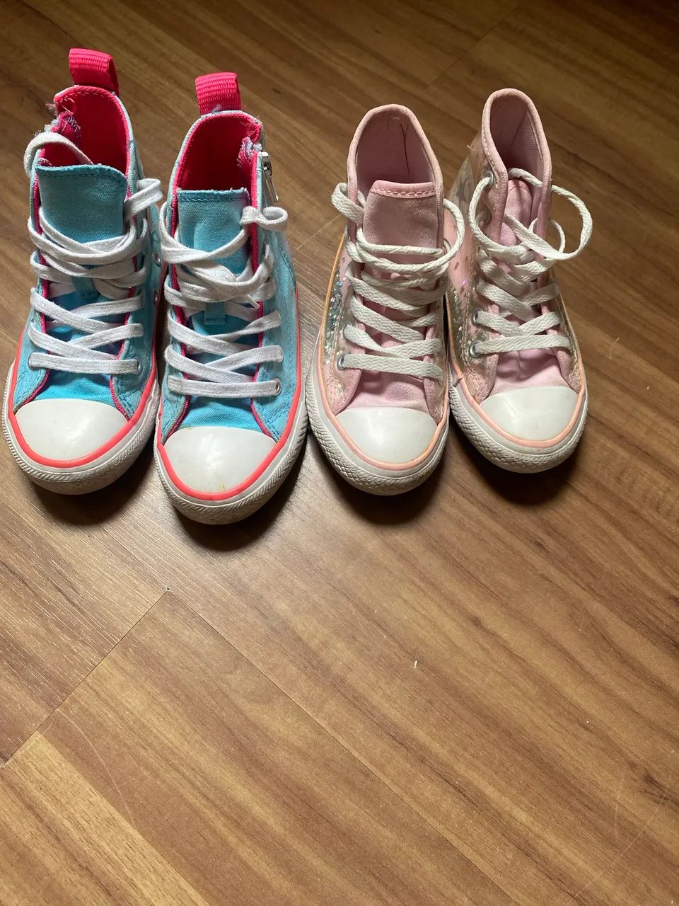 2 Tênis all star tamanho 26