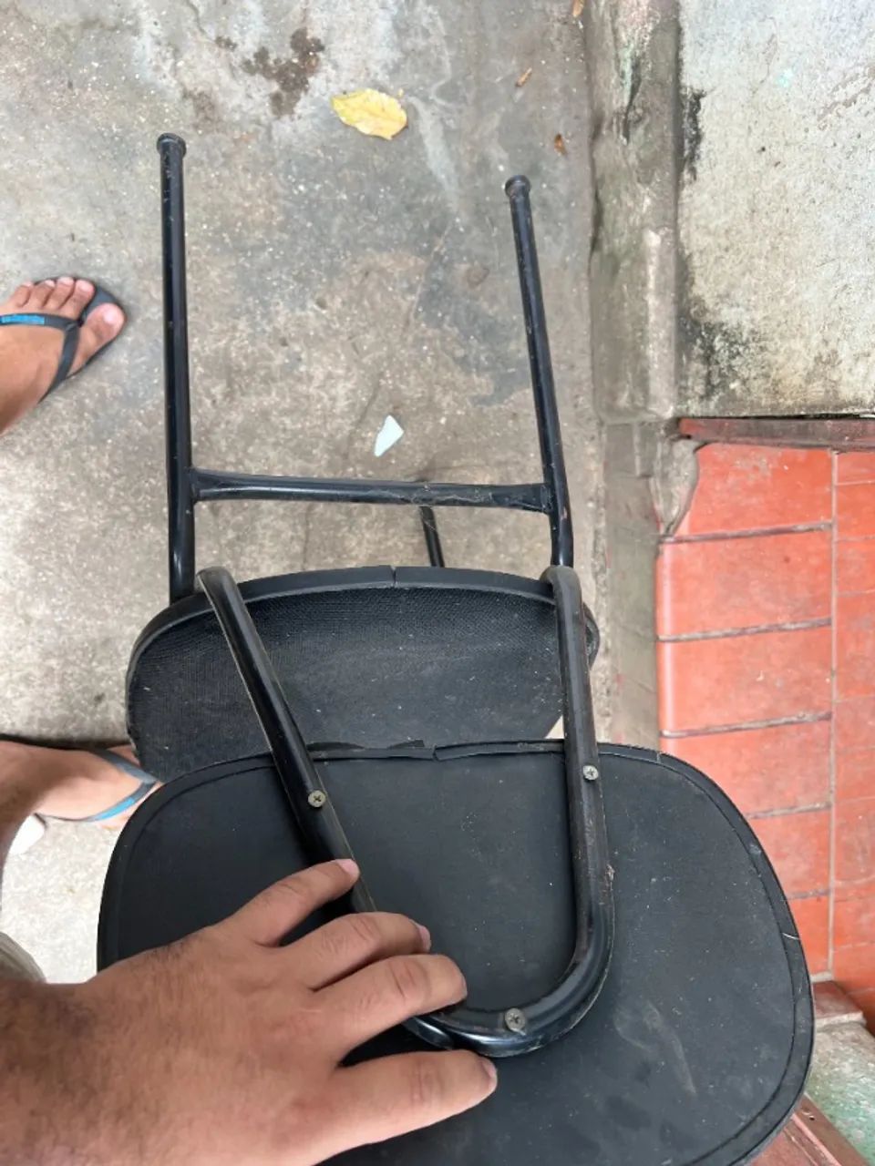 Cadeira de Metal - Acolchoada - Foto 2