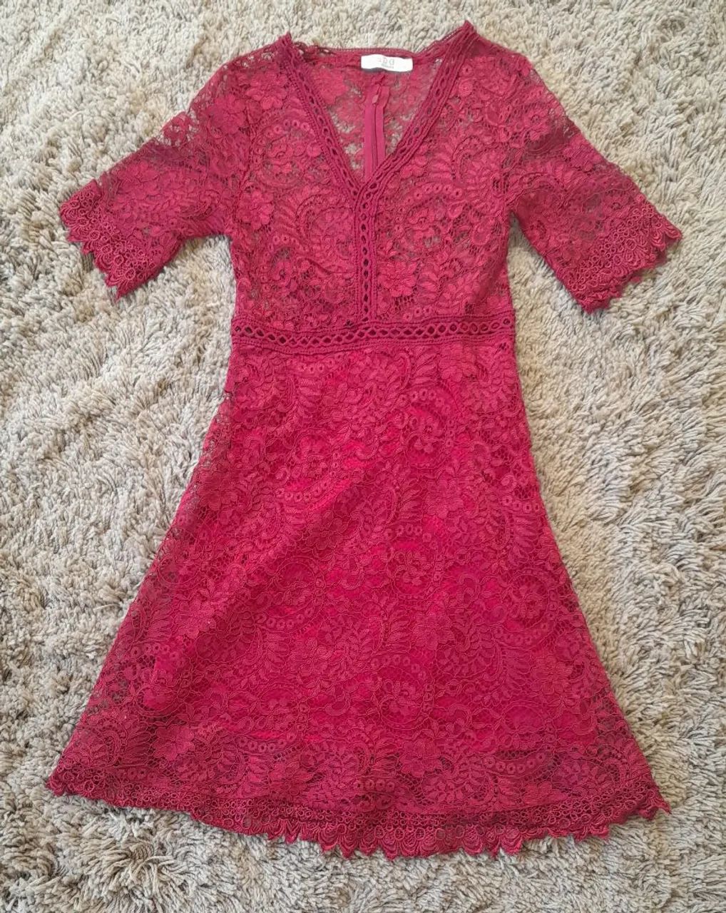 Vestido de renda vermelho