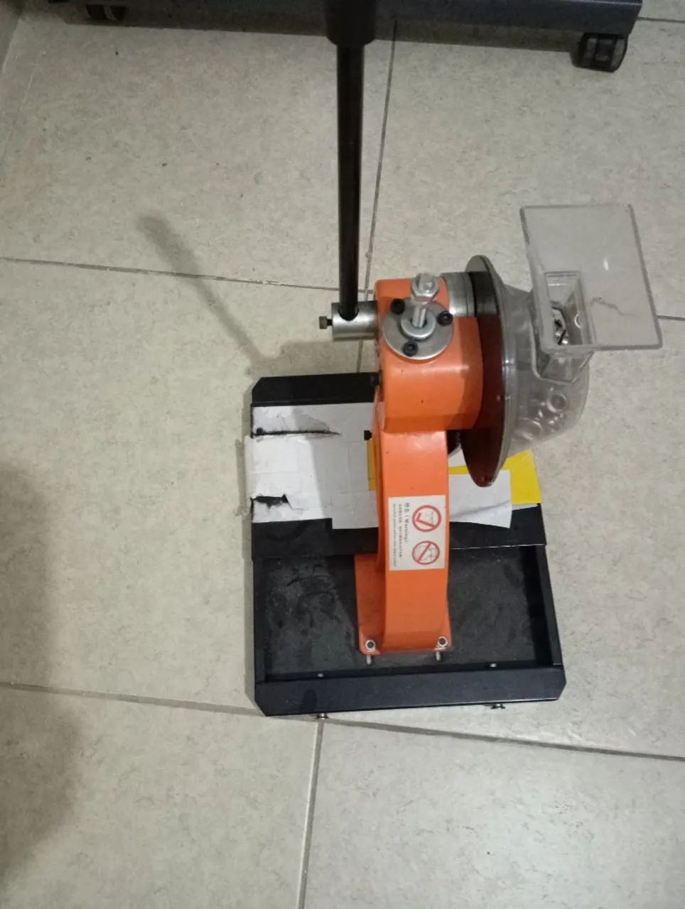 Máquina semi automática de ilhós para lonas e letreiros  - Foto 5