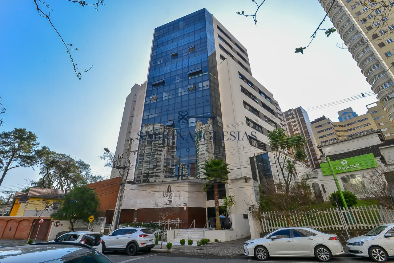 Sala Comercial a venda no Batel em Curitiba