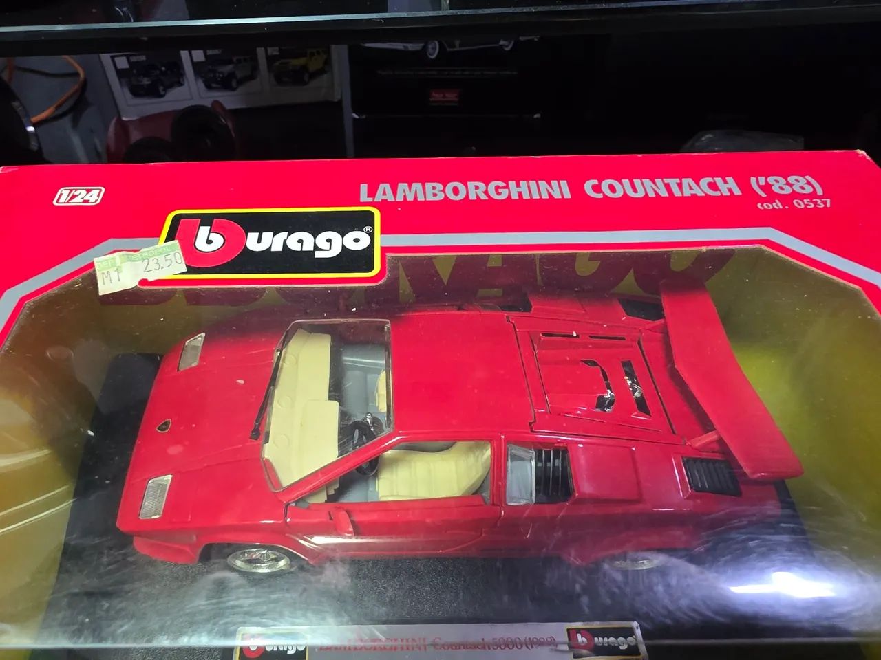 Miniatura 1:24 lamborghini countach 5000 1988 burago novo