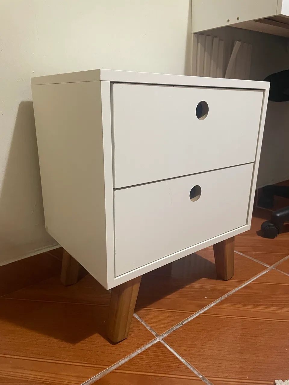 Nightstand / Drawer Unit64842070414337122