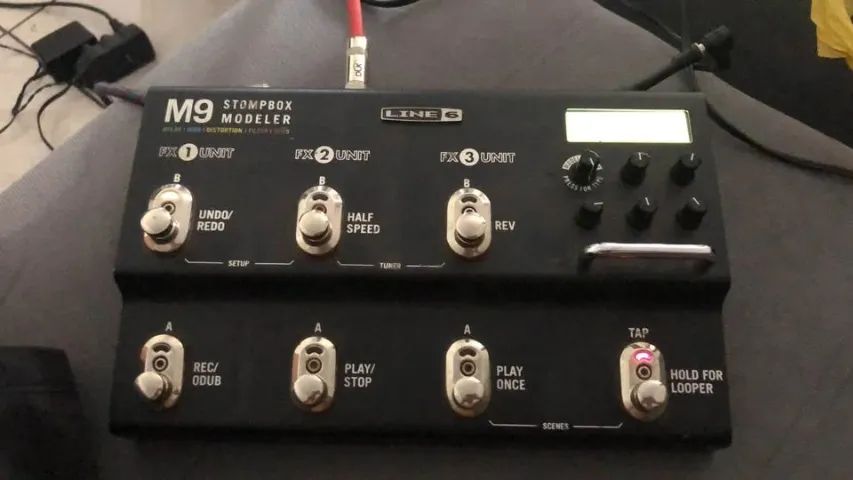 Pedaleira Line6 M9 stompbox Modeler - Instrumentos musicais