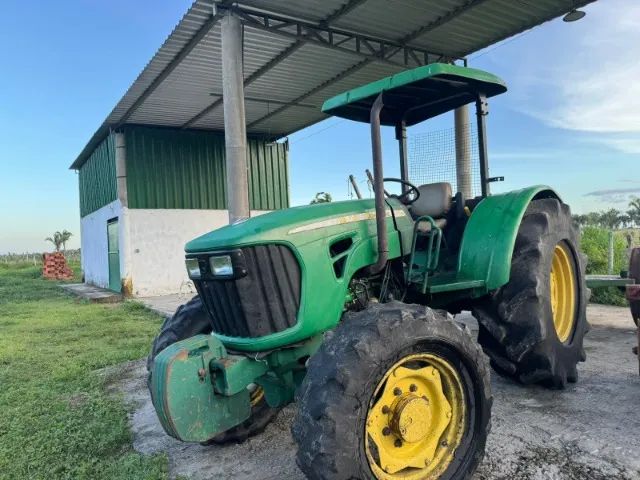 Trator John Deere