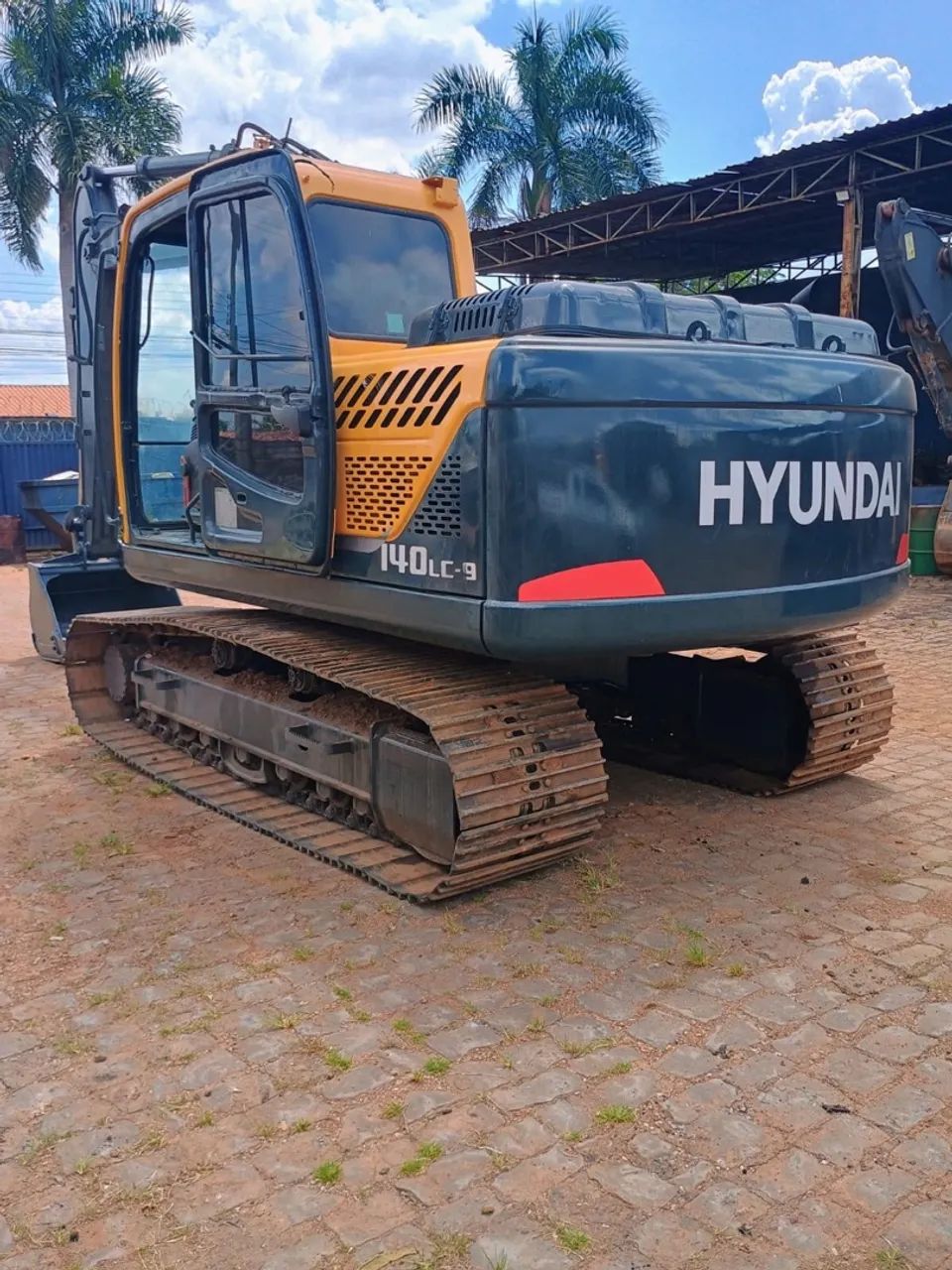 Escavadeira Hyundai 140lc9 s - Foto 2